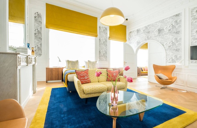 Raphael Suites