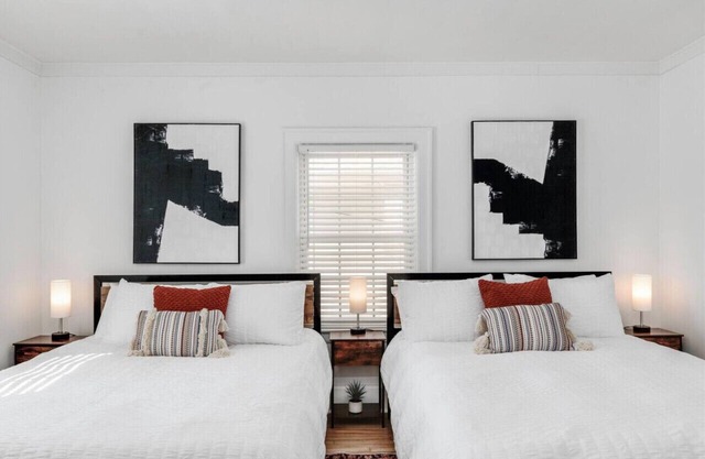 RARE FIND! Gorgeous Indian Village Home-Sleeps 12