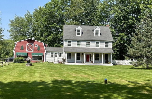Rare-Private Cozy Country-home on Christmas tree farm setting.