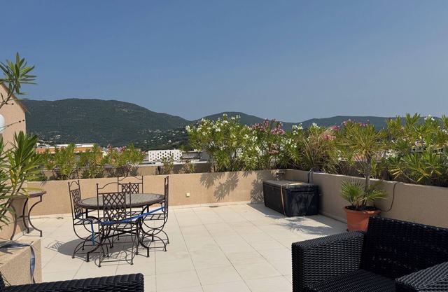 Rare product (T3) in the heart of Cavalaire