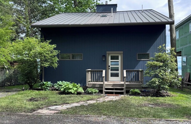Rare Water-Level Lakefront Cottage on Seneca Lake – Dock and Fire Pit