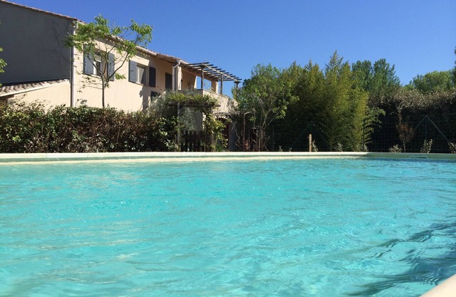Rated 4-star Meublé Tourisme with garden, swimming pool, view of Mont Ventoux