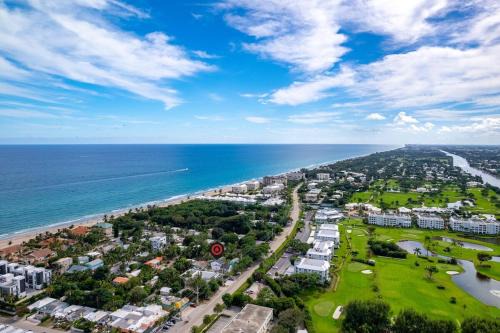 Recently Remodeled Mins from beach+Putting Green