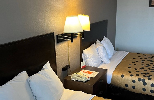 Red Carpet Inn