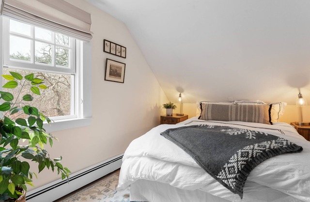 Red Clover Inn: Queen Suite near Killington