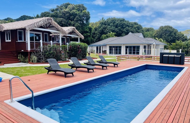 Red Hibiscus Villas