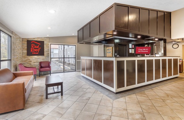 Red Roof Inn & Suites Newport News