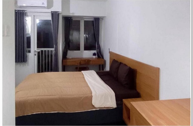 RedDoorz Apartment at Grand Sentraland Karawang