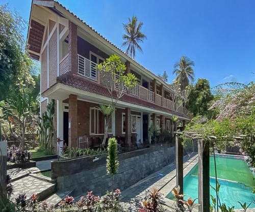 RedDoorz near Taman Bunga Nusantara