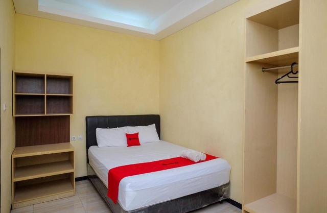 RedDoorz near Taman Pantai Alam Indah Tegal