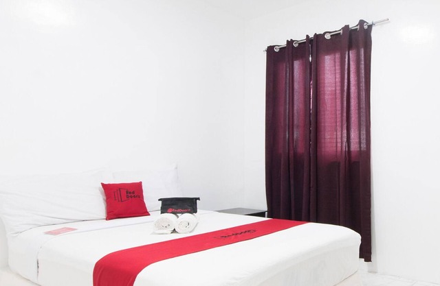 RedDoorz Plus near Tacloban Astrodome