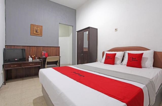 RedDoorz @ Soekarno Hatta 2