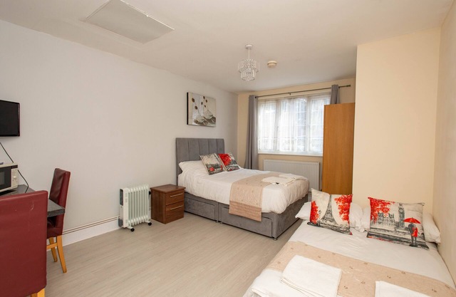 REDUCED RATE - Studio 2 - 25 mins to London Bridge