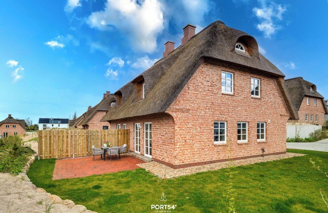 Reethüüs - Wasserblick, Terrasse, 2 Duschbäder, Waschmaschine, 2 Stellplätze