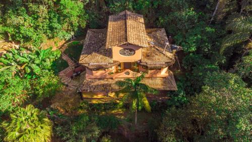 Refúgio Terracota uma casa bioconstruída com arte