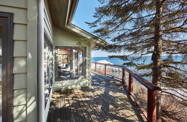 'reflections' Cabin on Lake Superior - Near Lutsen