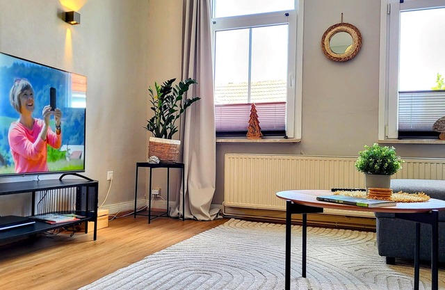 Refreshed - very cozy - different December 2023 newly furnished