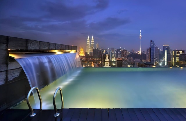 Regalia Residence KL Infinity Pool