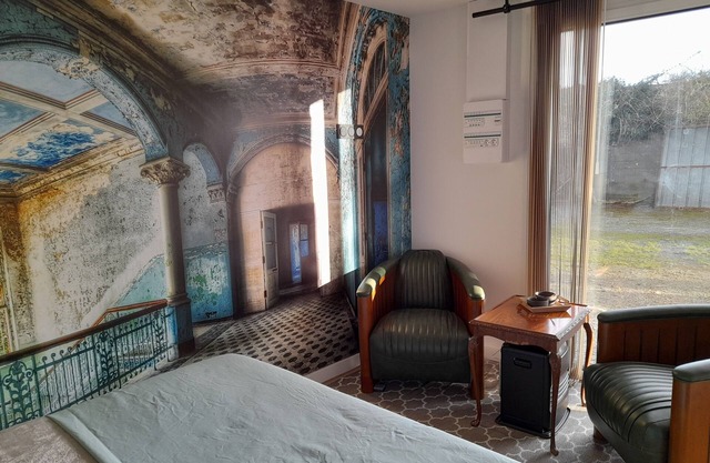 RELAI DU CHATEAU DE LA TOURLANDRY