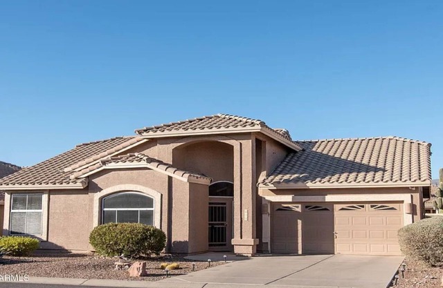 Relax in Style at This Peaceful 3BR Home in Gold Canyon’s 55+ Community