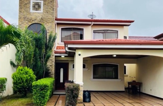 Relax in stylenUnwind in Beauty: Private home with Breathtaking Views in Grecian