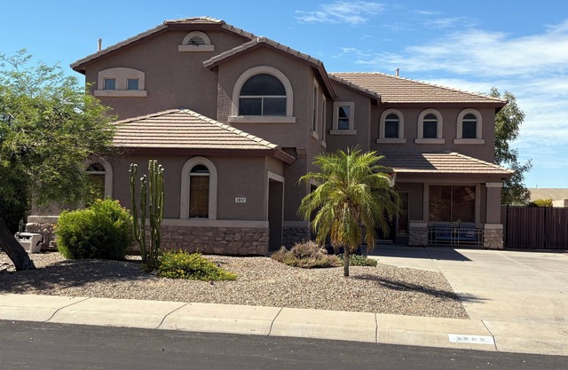 Relax in the Gilbert Getaway