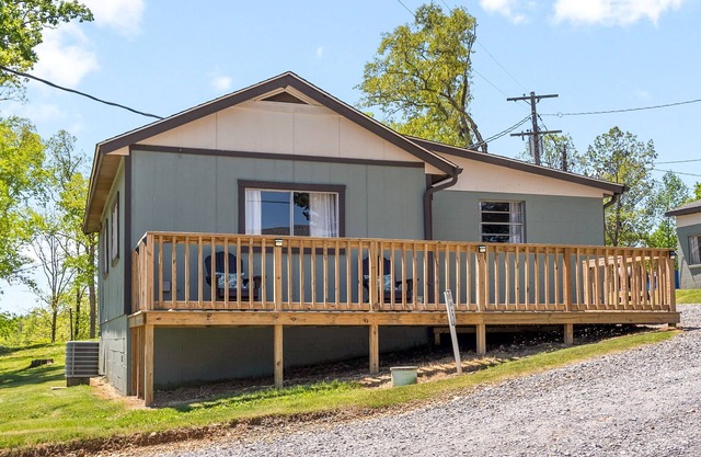 Relax & Recharge, 2BR/1BA Lakefront Stay with Boat Slip + Pet-Friendly