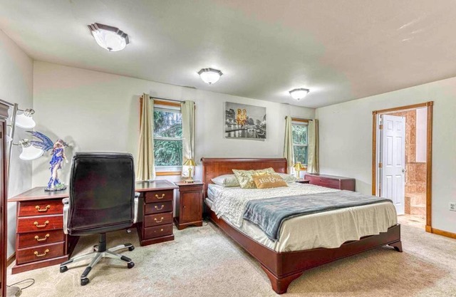 RELAXATION VILLA:Heart of the city, spacious house