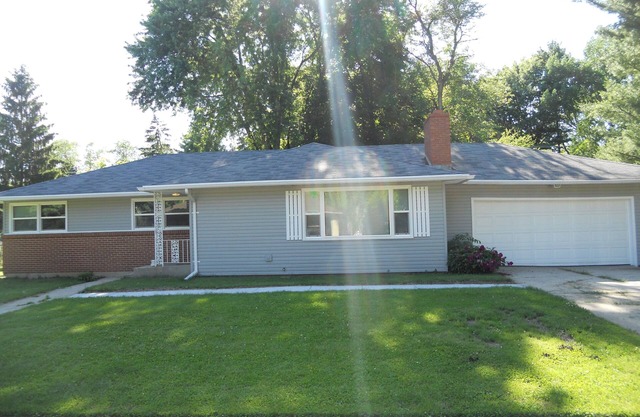Relaxing ranch in NE Rockford