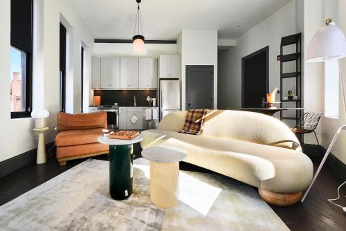 Remodeled 2br Downtown Near Acrisure Stadium