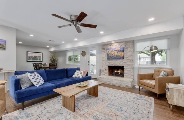 Remodeled 3BR, 2.5 Bath Dog-Friendly Retreat w/Large Backyard