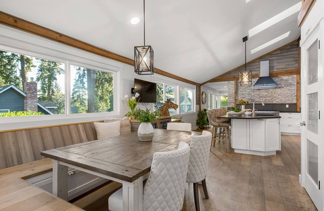Remodeled Bellevue Oasis – Walk to Downtown, Private Hot Tub & Tranquil Garden