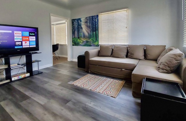 Remodeled, Modern, Private home, near everything..