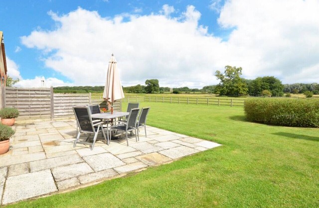 Remus - Two Bedroom House, Sleeps 4