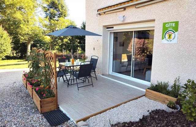 Renovated cottage with Wi-Fi, garden and pets allowed in La Versanne