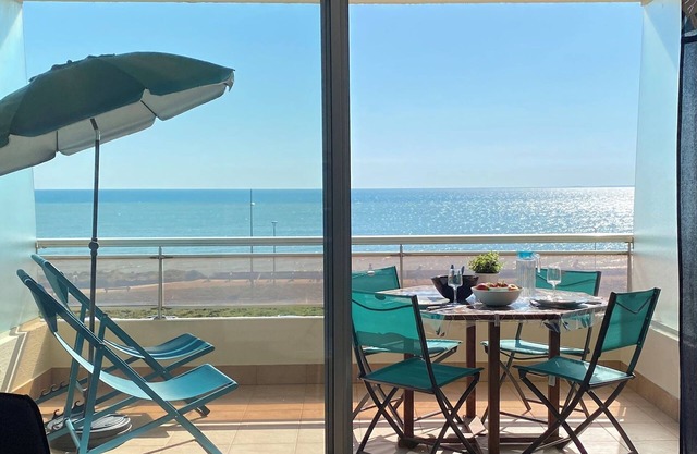 Renovated apartment with sea view - Esplanade St Jean de Monts - Free Wifi