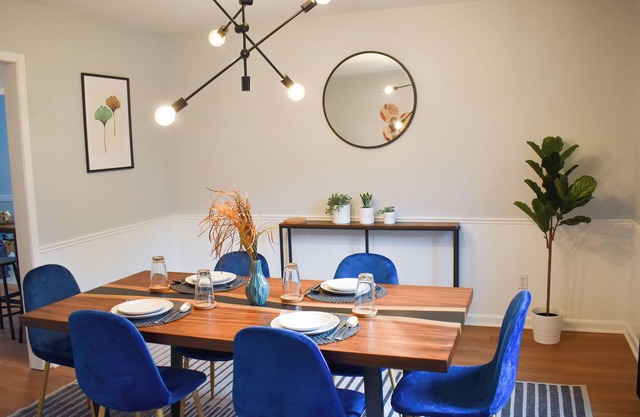 Renovated home in Lakeland ~ Accessible and close to Interstate and Memphis!