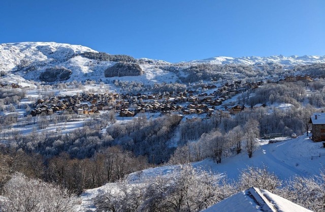 Renovated house in authentic hamlet in the heart of the 3 Vallées ski area