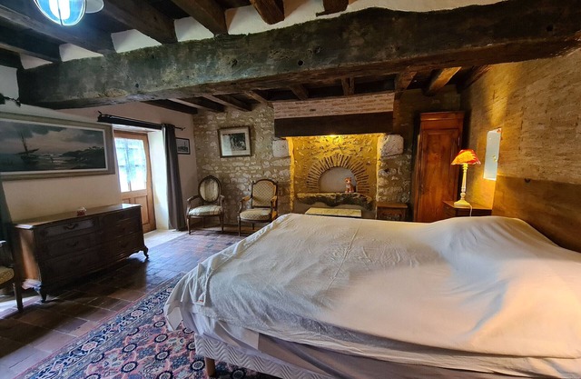 Renovated house with private pool in Berry, sauna, near greenway