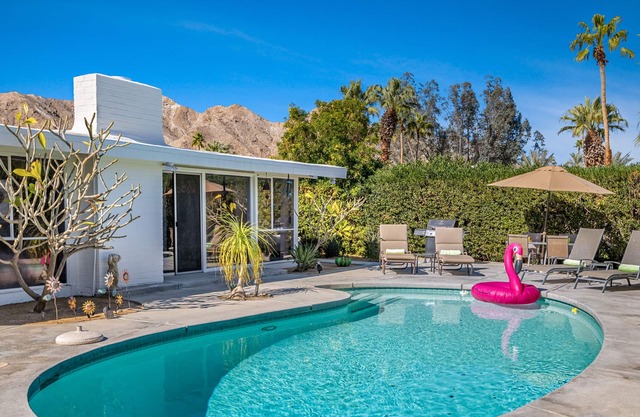 Renovated, modern home with private pool, firepit, washer/dryer & AC