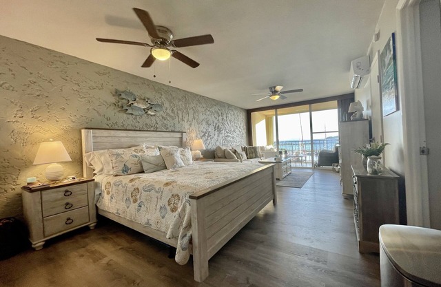 Renovated Oceanfront Condo with AMAZING views! St. Thomas, VI.