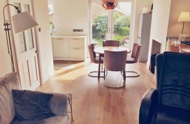 Renovated Private Home-Sleeps 5
