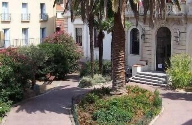 Rent Appt F2 Amelie Les Bains classified 2 stars
