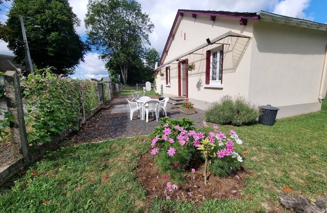 Rental 2 or 4 persons small house near La Bourboule and le Mont Dore