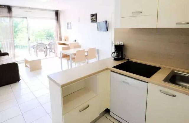 Residence Le Château de Jouarres * - 3 room apartment for 5 people