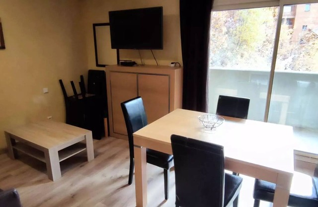 Residence Terrasses Isola A201 - 3 rooms in the centre, station and mountain view
