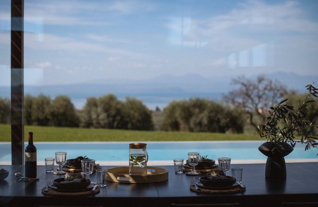 Residenza Cavaion - Exclusive design with infinity pool, park and 180° lake view