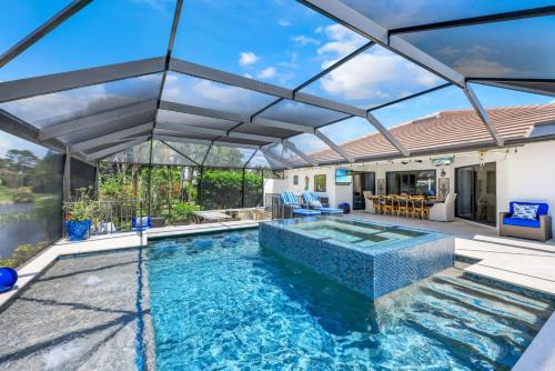 Resort Like Amenities Close to Beach