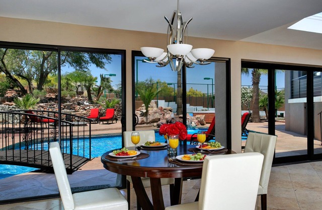 Resort-like w/Tennis, Bocci, Golf & Games Galore!