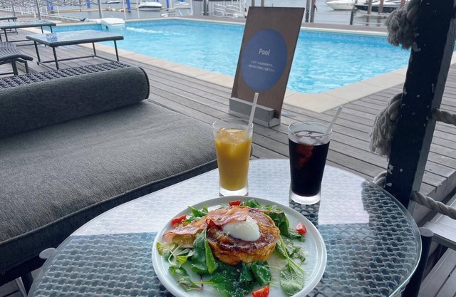 Resort room with private pool 102 Twin up to 3 /Osaka Ōsaka